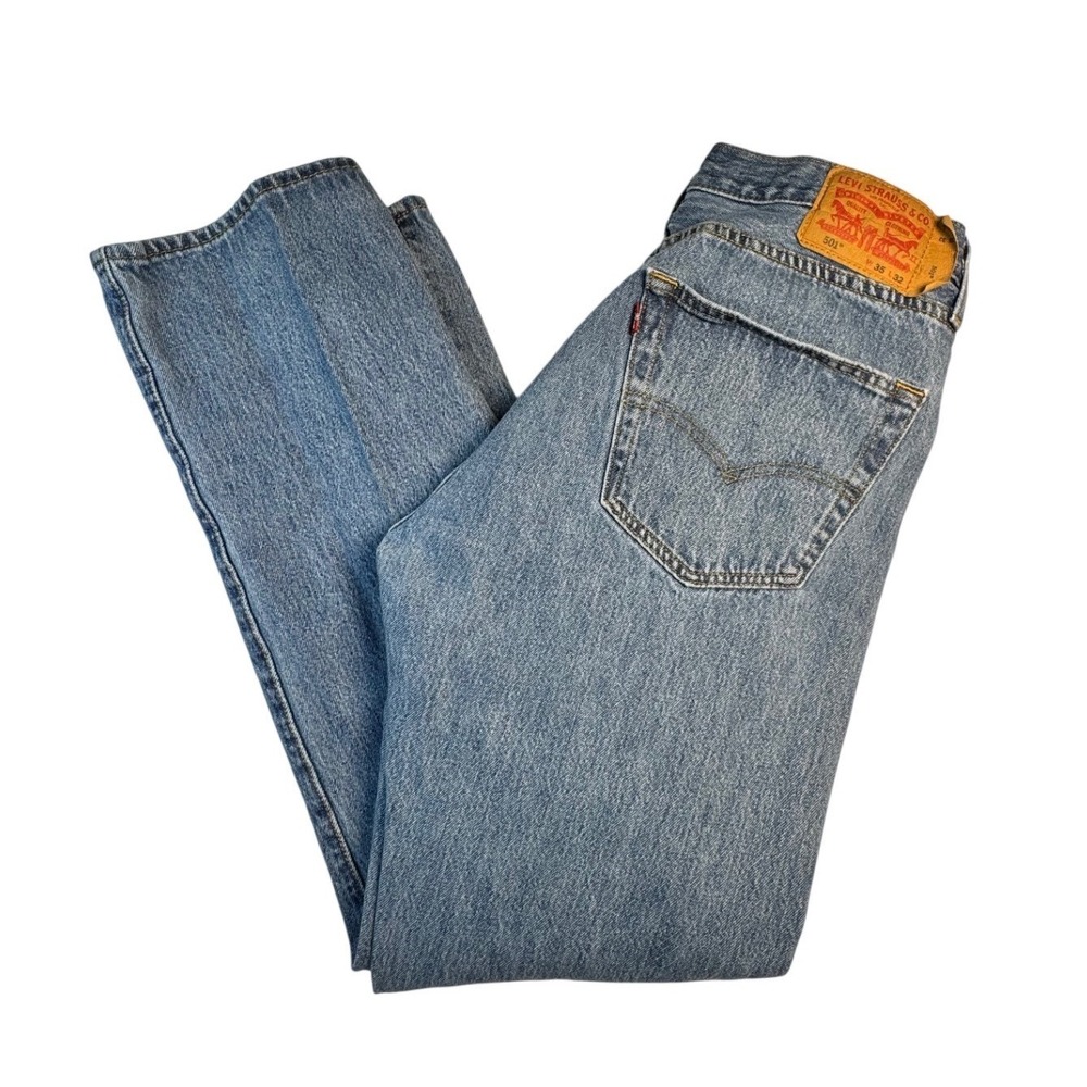 Vintage 90s Levi's 501 Jeans Mens 35x32 USA 552 Button Fly Light Wash Denim